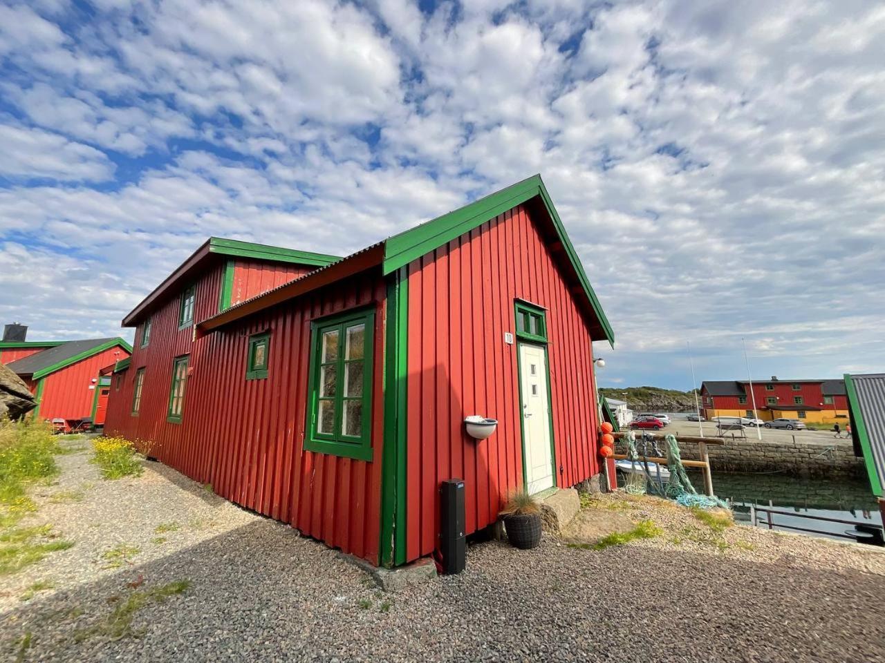 Autentisk rorbu i vakre Stamsund Eksteriør billede
